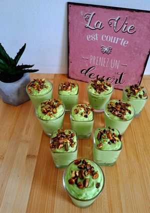 Une photo de Verrines de mousse à la pistache