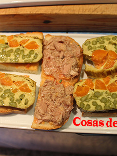 Una foto de Rebanadas con tortilla y atún