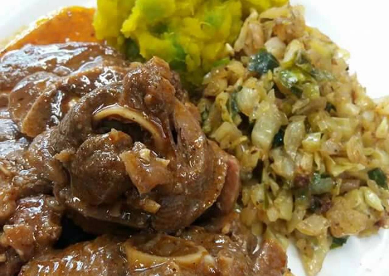 Tasty oxtail with veggies
