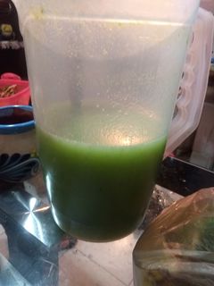 Una foto de Agua Fresca de Pepino y Perejil pa' la presión