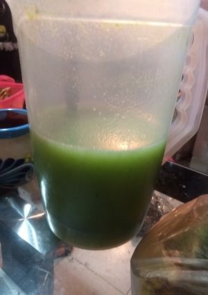 Una foto de Agua Fresca de Pepino y Perejil pa' la presión