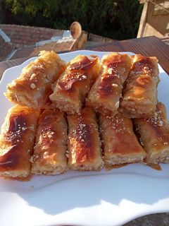 صورة لوصفة بقلاوة تركية 🇹🇷 معسلة 🍯 بعجينة الفيلو