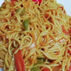 A picture of Veg maggie.