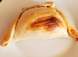 Una foto de Empanada de horno - opción 1 (masa de solo 3 ingredientes)