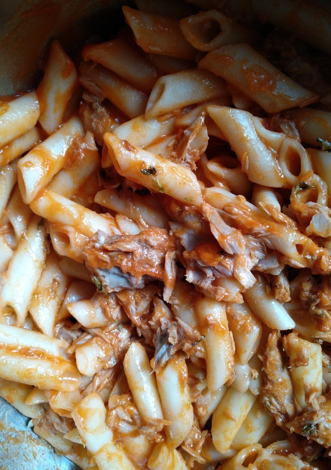 Una foto de Macarrones con bonito