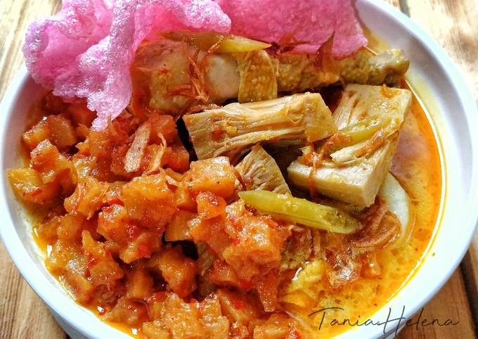 Resep praktis buat Lontong Sayur Padang yang spesial