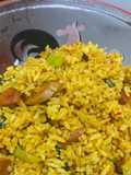 3. NasGor Kunyit Sosis Mantep