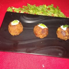 A picture of Dahi jam ke kabab.