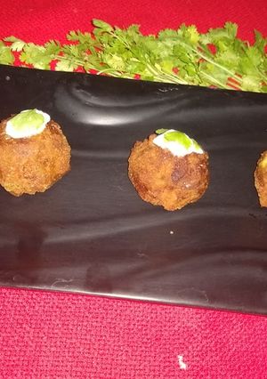 A picture of Dahi jam ke kabab.