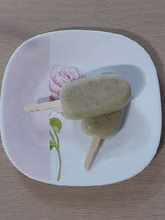 عکسی از دستور بستنی موز و پسته