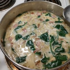 A picture of Quick and Easy Zuppa Toscana.