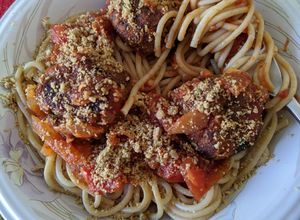 Una foto de Spaghetti con albóndigas de lentejas (vegano)