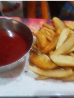 फिंगर चिप्स (finger chips recipe in Hindi) रेसिपी मुख्य फोटो