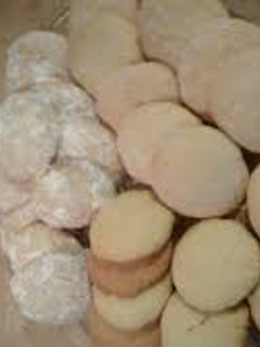 Una foto de Polvorones de naranja