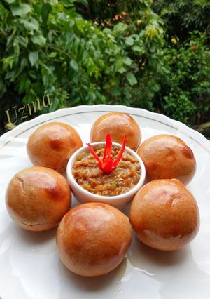 A picture of Litti chokha.