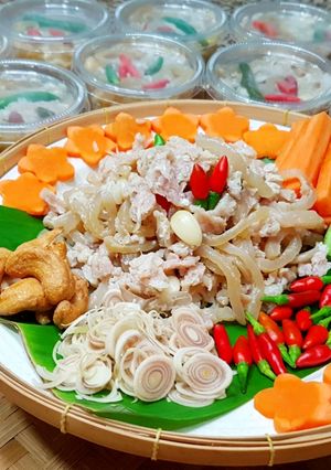 A picture of Naem Moo (Fermented Pork Sausage).