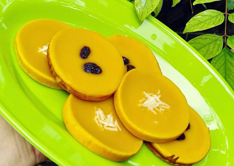 Kue lumpur labu kuning