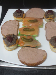 Una foto de Entrantes de salmón y paté