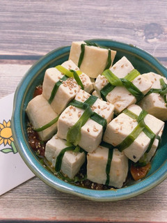 Hình của món Đậu hũ sốt cà chua cay cay.