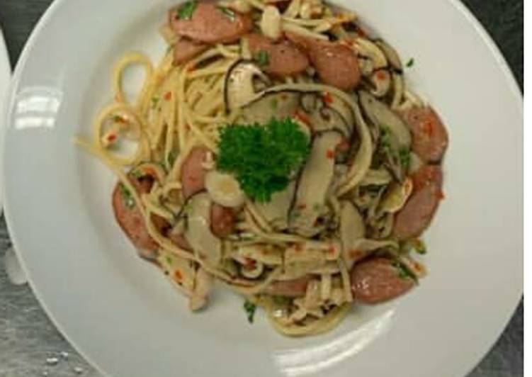 Recipe of Super Quick Spaghetti Aglio Olio