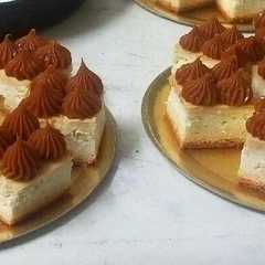 Una foto de Torta de ricota con dulce de leche!!!