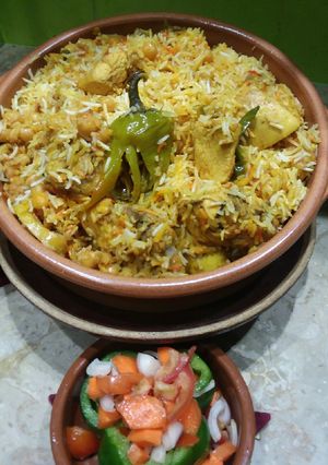 A picture of Chicken or safaid chano ka pulao #cookpadApp #kobab.