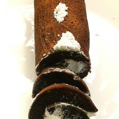 5 minute cake in frying pan(Swiss roll) A picture of 5 minute cake in frying pan(Swiss roll).
