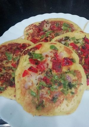 A picture of Suji Uttapam.