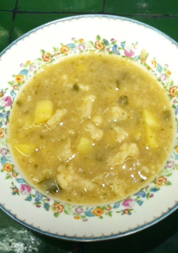 Una foto de Sopa de papa y coliflor