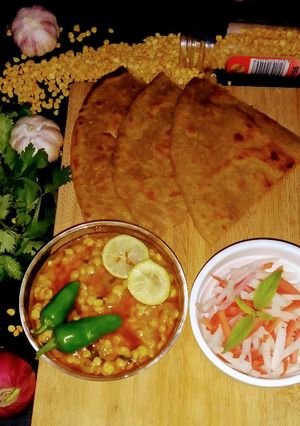 A picture of Dal chana.