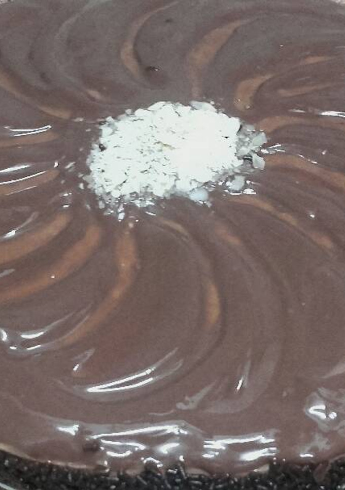 Una foto de Tarta fría de café y chocolate