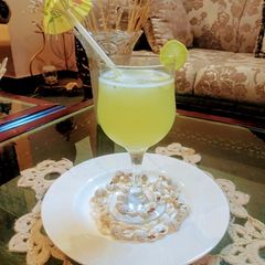 A picture of Apple Lime Juice.