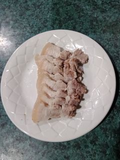 蒜泥白肉 的食譜成品照片
