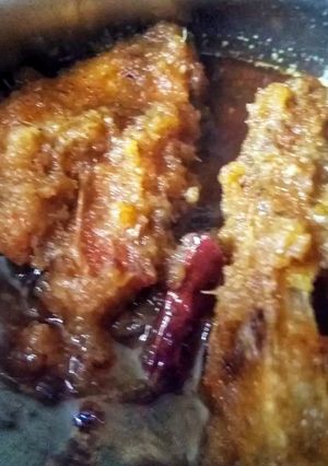 মাছের ঝোল(macher jhol recipe in Bengali) রেসিপির প্রধান ছবি
