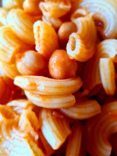 Una foto de Fideos con garbanzos, un guisito sin sal