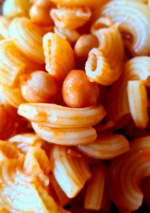 Una foto de Fideos con garbanzos, un guisito sin sal