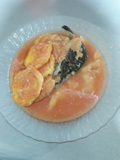 Una foto de Chiles rellenos de queso