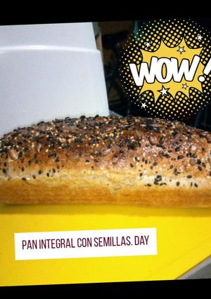 Una foto de Pan de Harina Integral con Semillas. Day
