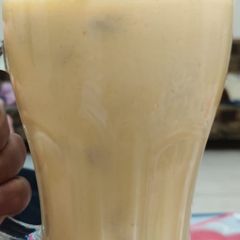 A picture of Mango shake.