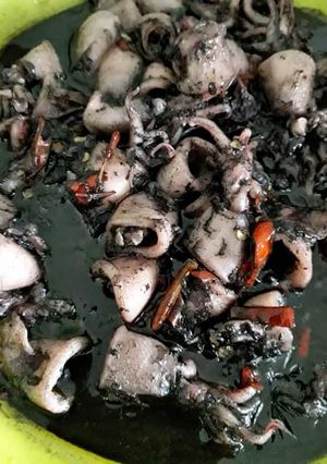 Foto resep Masak cumi bumbu hitam