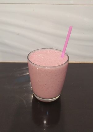 Una foto de Batido de Frutilla 🍓💕
