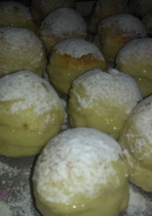 Una foto de Miguelitos o pan de leche
