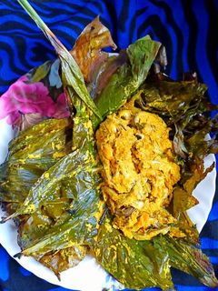 হলুদ পাতায় মৌরলা মাছের পাতুরি(holud patay mourala maacher paturi recipe in Bengali) রেসিপির প্রধান ছবি