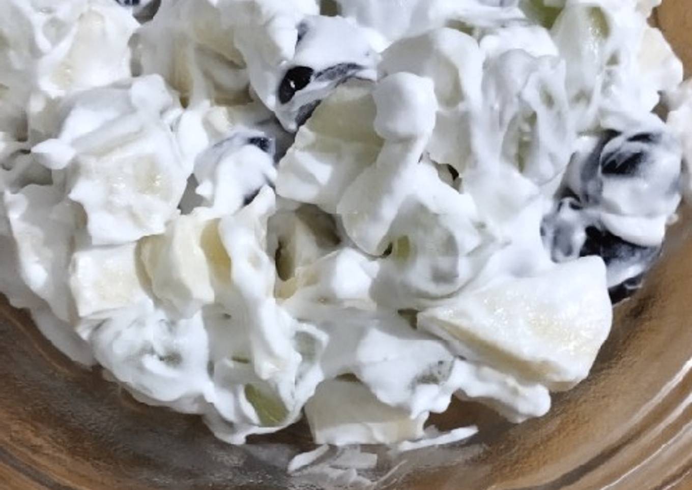 Fresh fruit and cream