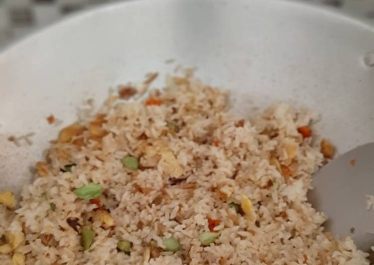 Panduan Menyiapkan Nasi goreng pete mantapp Enak