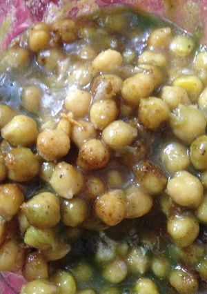 A picture of Chana chat.