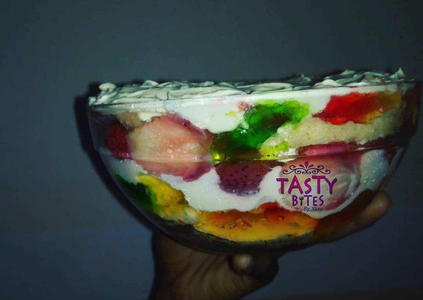 Strawberry jelly dessert