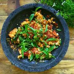 รูปของ Sambel tempe kemangi