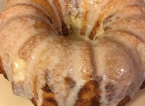 Una foto de Bundt cake 7up