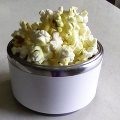 A picture of Salty turmeric popcorn.